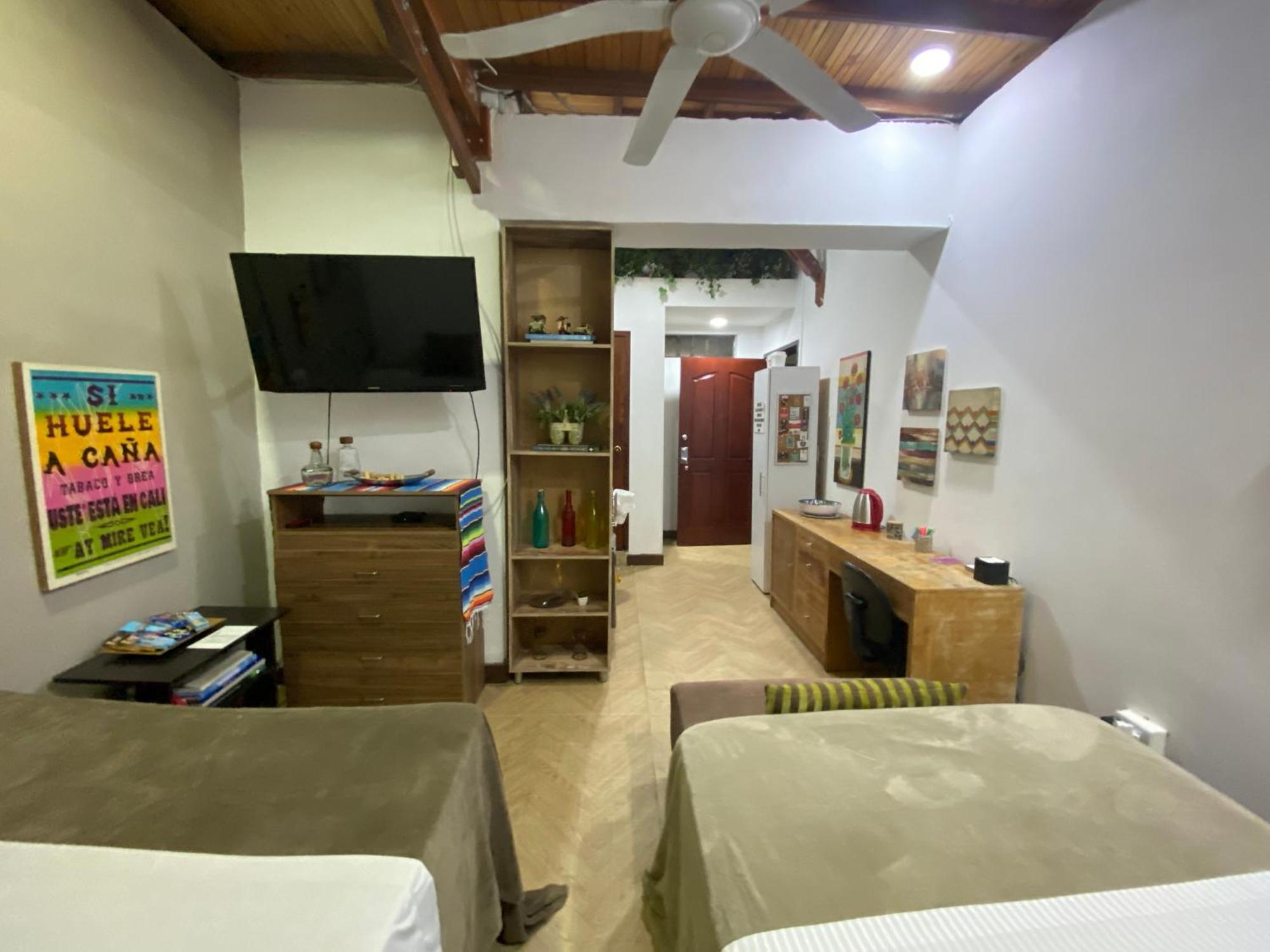 Apartarstudio Muy Bien Ubicado, Cercano A Todo!! Cali Exterior photo